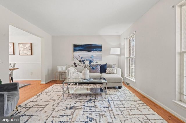 740 SPOTTERS CT, Hampstead, MD 21074