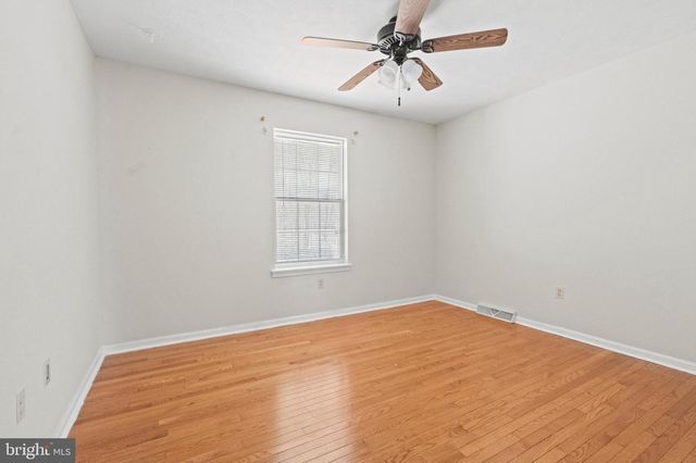 740 SPOTTERS CT, Hampstead, MD 21074