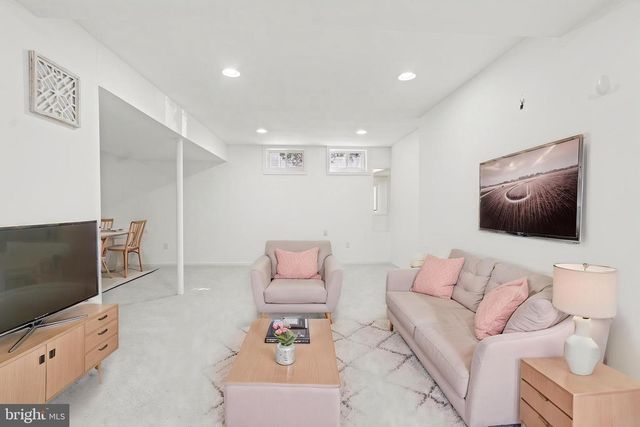 740 SPOTTERS CT, Hampstead, MD 21074