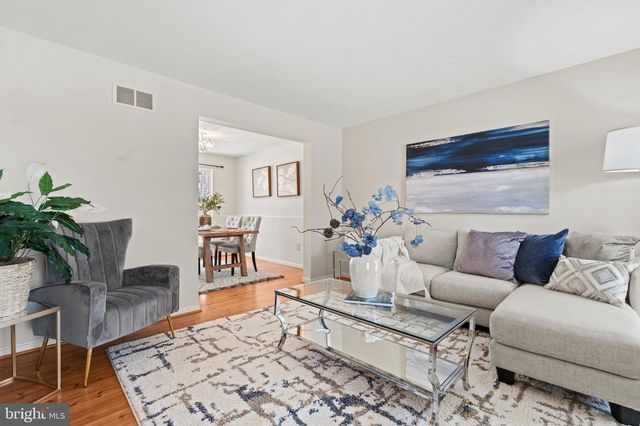 740 SPOTTERS CT, Hampstead, MD 21074