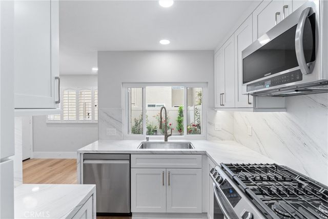 44 Elksford Avenue 3, Irvine, CA 92604