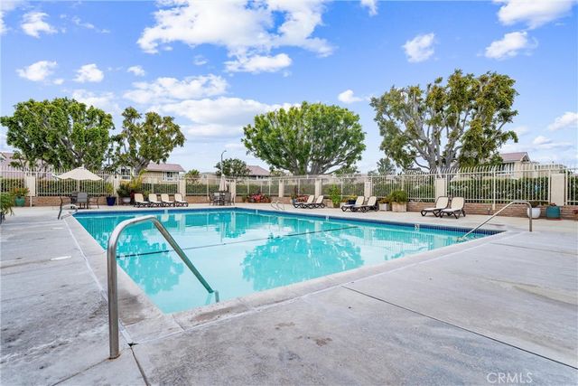 44 Elksford Avenue 3, Irvine, CA 92604