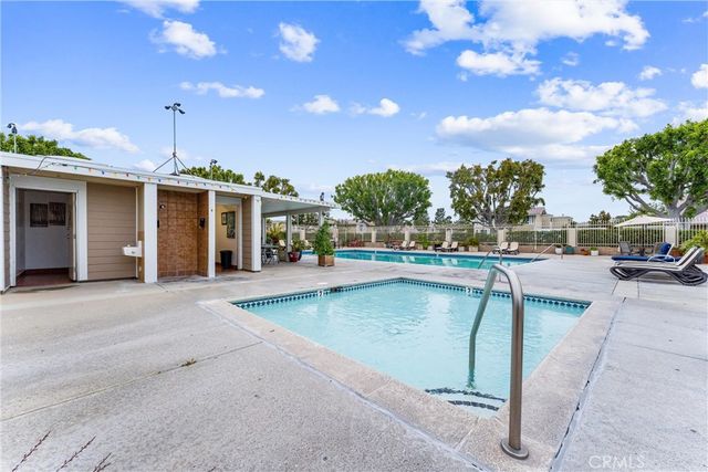 44 Elksford Avenue 3, Irvine, CA 92604
