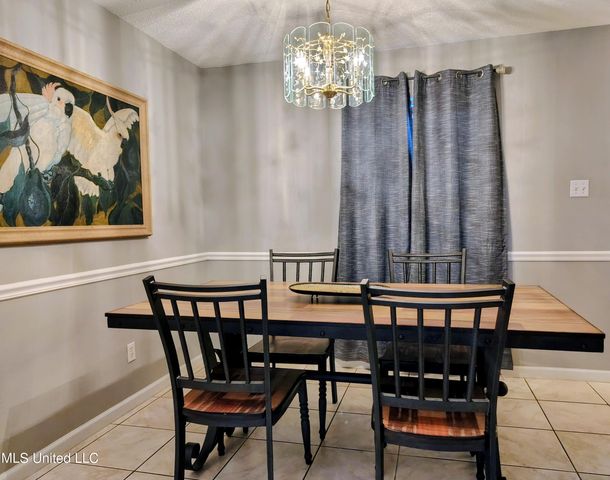 5080 Gautier Vancleave Road, E7, Gautier, MS 39553