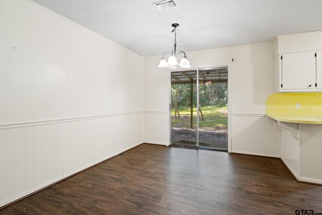 91 County Road 2108, Pittsburg, TX 75686