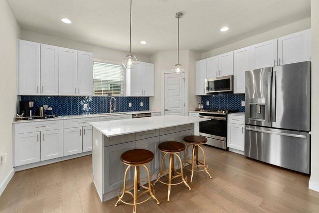 913 Valdez ST A & B, Austin, TX 78741