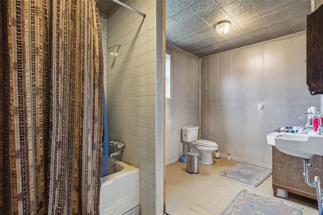 321 Hcr 2122 E, Whitney, TX 76692