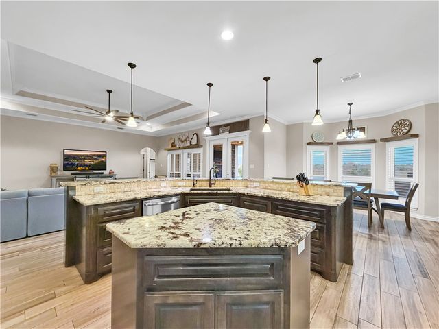 5410 Legends Dr, Corpus Christi, TX 78414