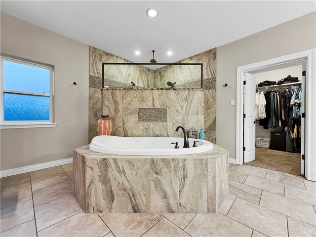 5410 Legends Dr, Corpus Christi, TX 78414