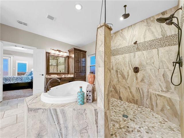 5410 Legends Dr, Corpus Christi, TX 78414