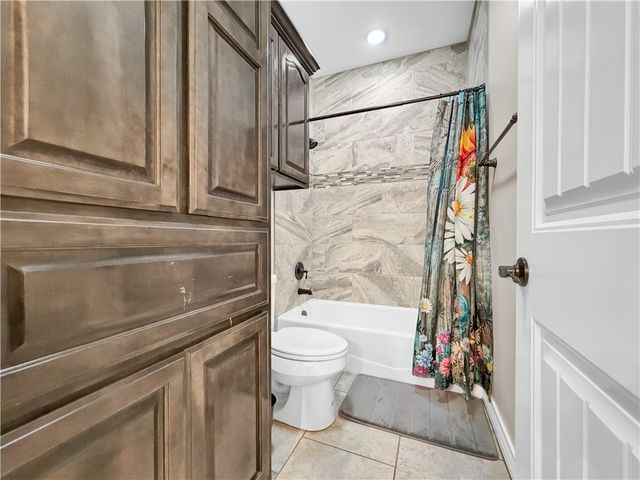 5410 Legends Dr, Corpus Christi, TX 78414