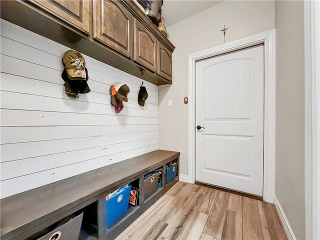 5410 Legends Dr, Corpus Christi, TX 78414