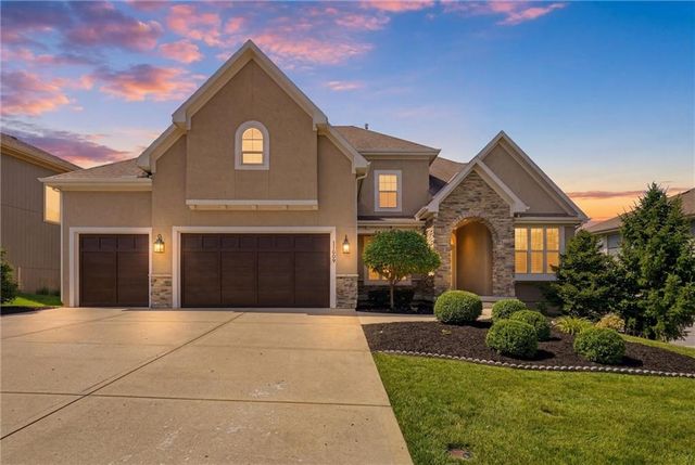 11609 W 158th Street, Overland Park, KS 66221