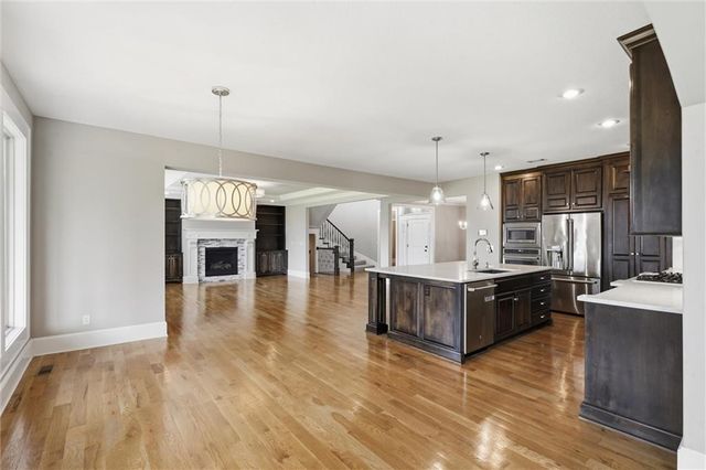 11609 W 158th Street, Overland Park, KS 66221