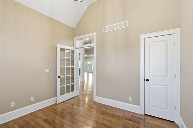 11609 W 158th Street, Overland Park, KS 66221