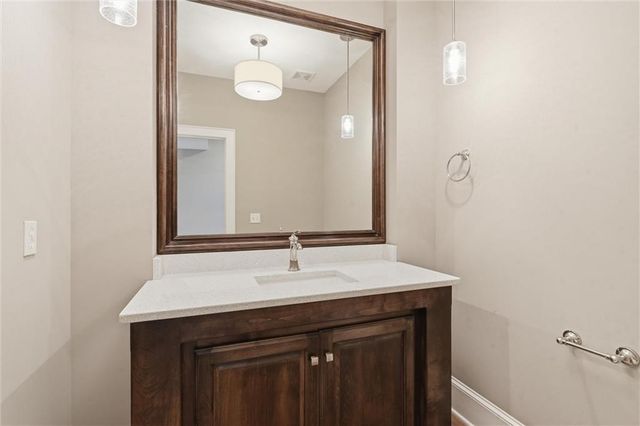 11609 W 158th Street, Overland Park, KS 66221