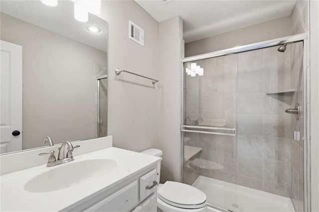11609 W 158th Street, Overland Park, KS 66221