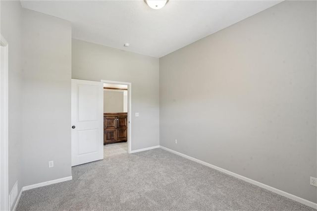 11609 W 158th Street, Overland Park, KS 66221