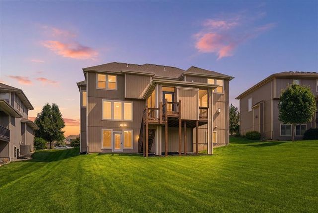 11609 W 158th Street, Overland Park, KS 66221