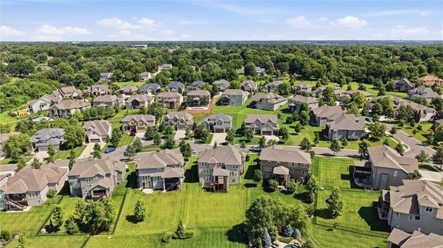 11609 W 158th Street, Overland Park, KS 66221