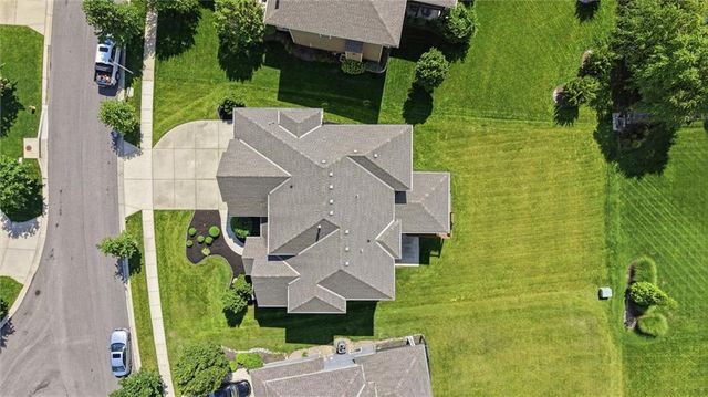 11609 W 158th Street, Overland Park, KS 66221