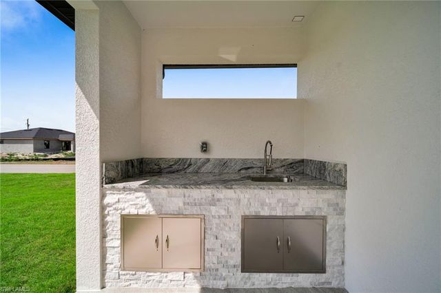 4119 13th ST SW, Lehigh Acres, FL 33976