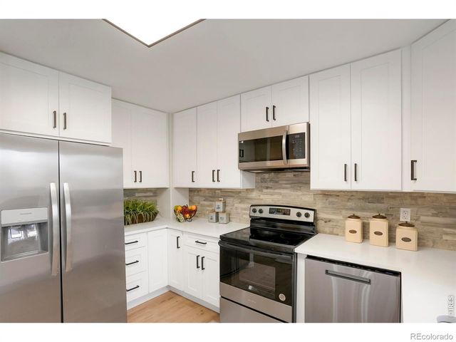 3040 W 107th Place B, Westminster, CO 80031