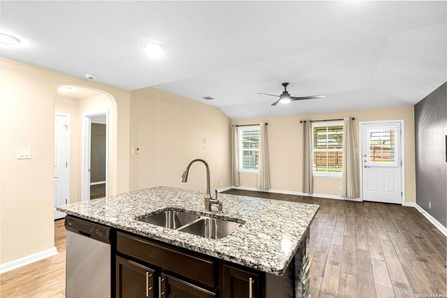 9907 Kalm Brome, San Antonio, TX 78254