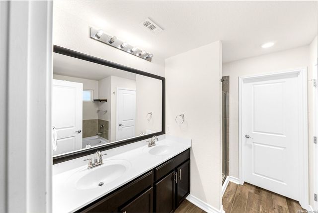 9907 Kalm Brome, San Antonio, TX 78254