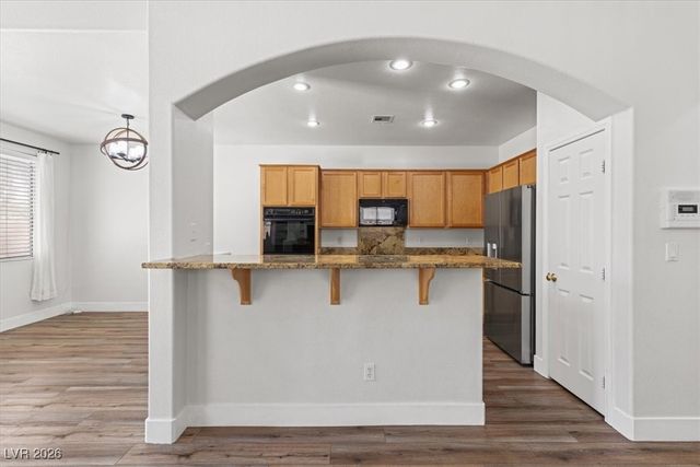 4905 Pounding Surf Avenue, Las Vegas, NV 89131