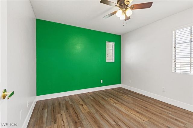 4905 Pounding Surf Avenue, Las Vegas, NV 89131