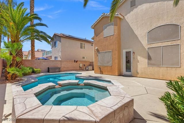 4905 Pounding Surf Avenue, Las Vegas, NV 89131