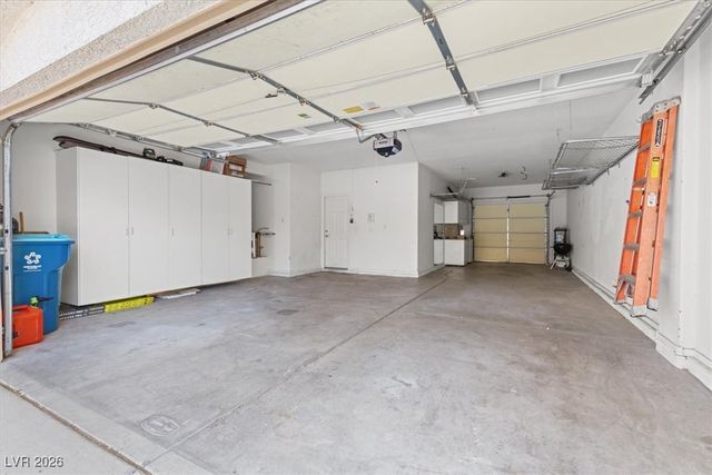 4905 Pounding Surf Avenue, Las Vegas, NV 89131