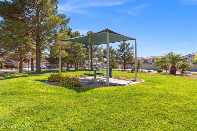 4905 Pounding Surf Avenue, Las Vegas, NV 89131