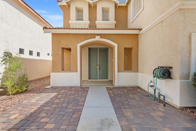 4905 Pounding Surf Avenue, Las Vegas, NV 89131