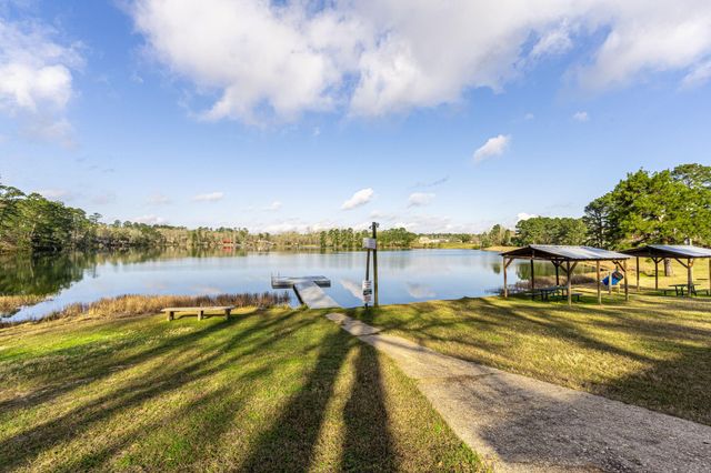 13015 Royal Estates Dr, Conroe, TX 77303