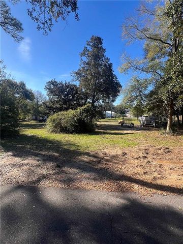 317 Magnolia Drive, Gulf Shores, AL 36542