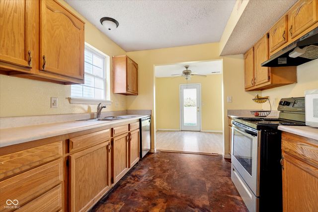 4320 Village Bend Lane, Indianapolis, IN 46254