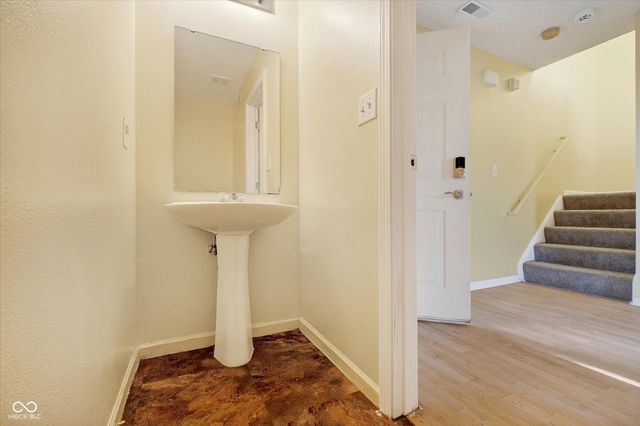 4320 Village Bend Lane, Indianapolis, IN 46254