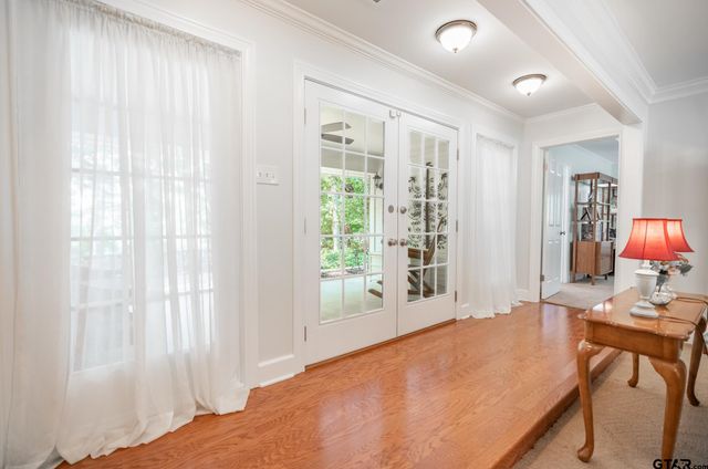 6619 Rollins Dr, Tyler, TX 75703