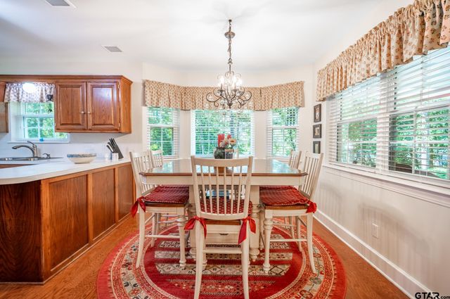 6619 Rollins Dr, Tyler, TX 75703