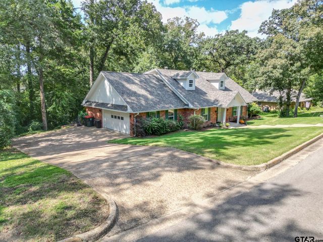 6619 Rollins Dr, Tyler, TX 75703