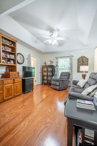 6619 Rollins Dr, Tyler, TX 75703