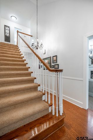 6619 Rollins Dr, Tyler, TX 75703