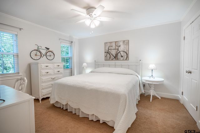 6619 Rollins Dr, Tyler, TX 75703