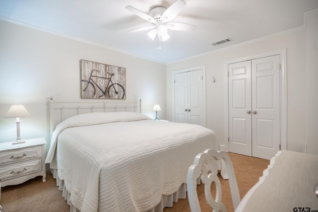 6619 Rollins Dr, Tyler, TX 75703