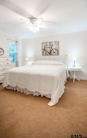 6619 Rollins Dr, Tyler, TX 75703