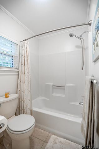 6619 Rollins Dr, Tyler, TX 75703