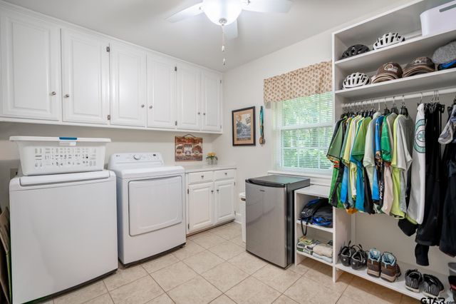 6619 Rollins Dr, Tyler, TX 75703