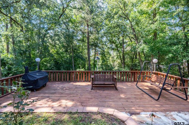 6619 Rollins Dr, Tyler, TX 75703